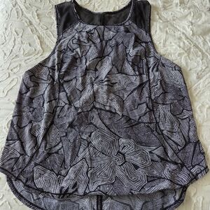 Lululemon Black & White Printed Sleeveless Women's Top
